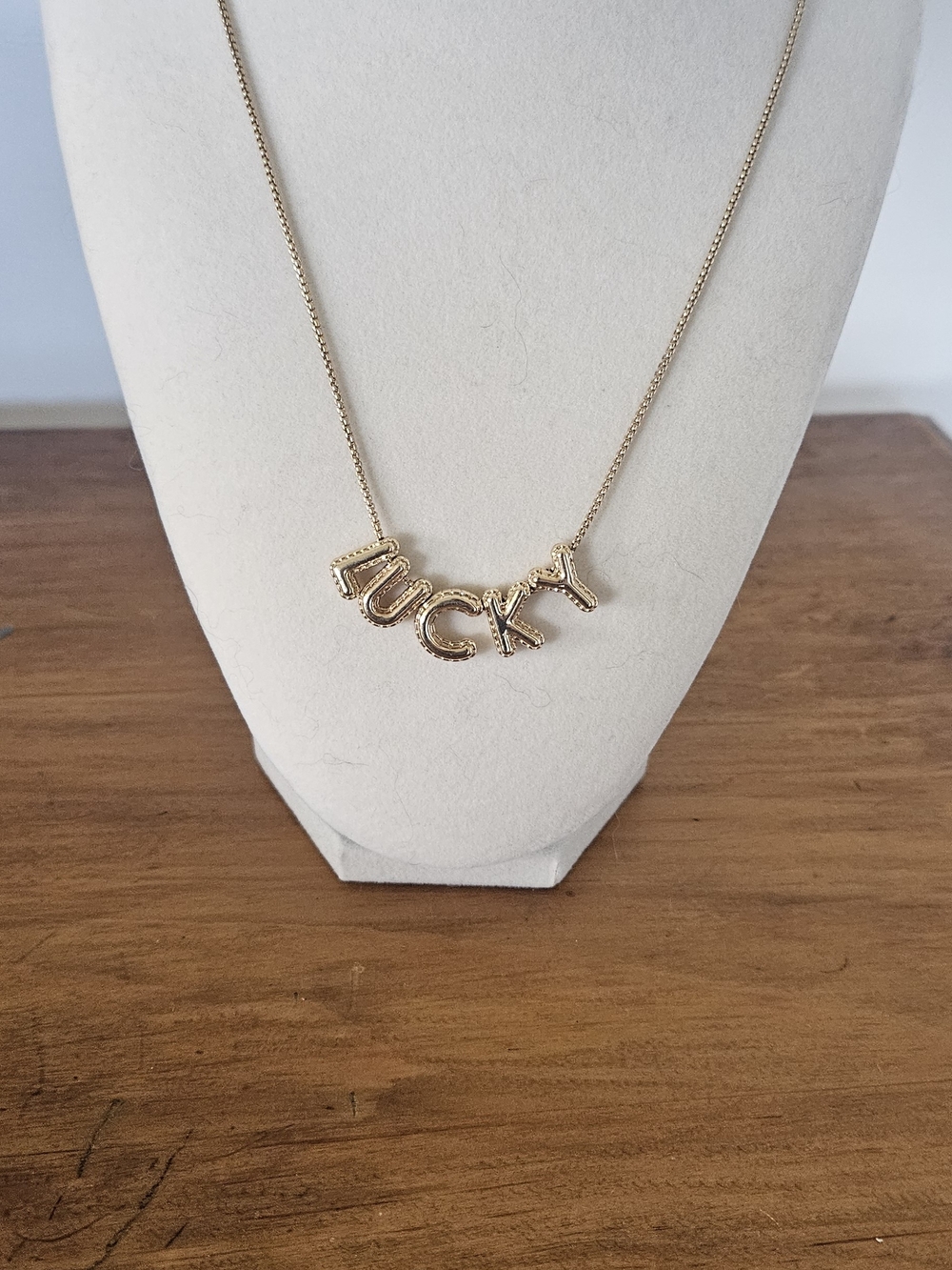 Gold Lettering Necklace with 'LUCKY' Pendant